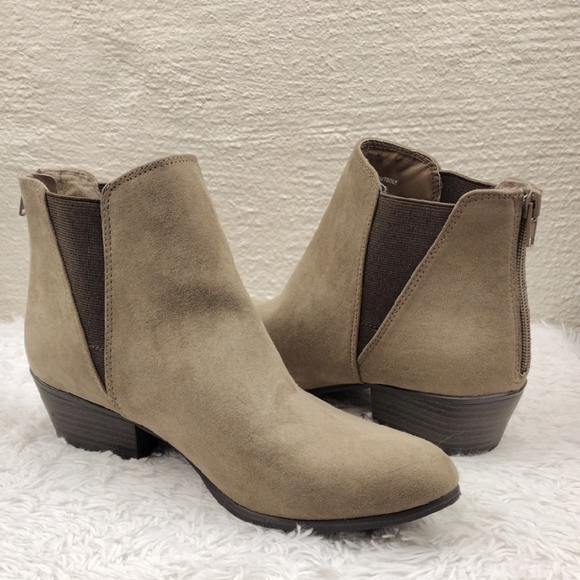 Esprit Tiffany Tan Faux Suede Pointed-Toe Ankle Zip Low Stacked Heel Ankle Boot - Picture 1 of 16